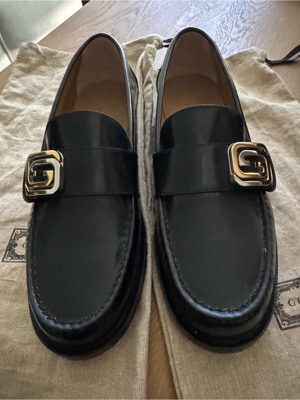 Gucci Black Leather Loafers with Gold GG Buckle - Men’s Size  8